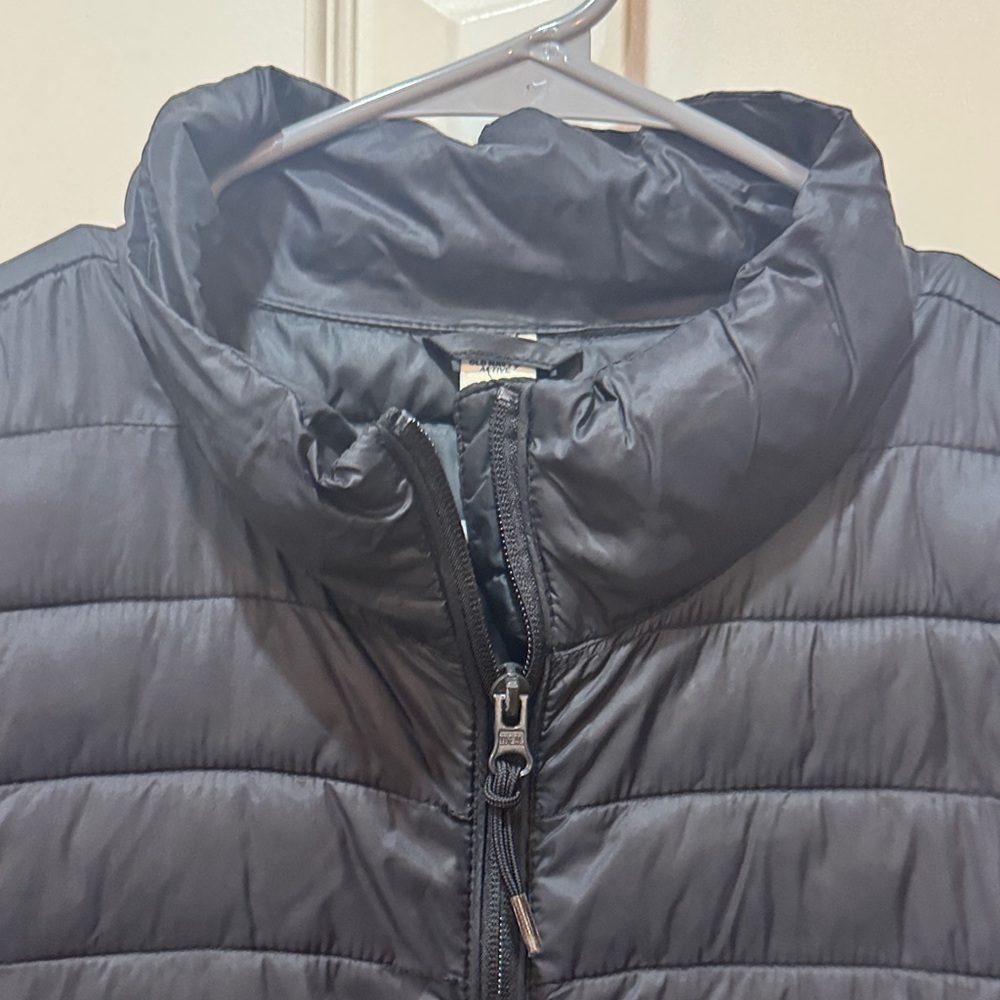 Old Navy Women's Black Puffer Jacket L / G1 - Picture 2 of 3